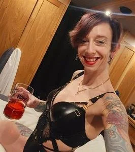 Slut Uxbridge, Greater London, image 20