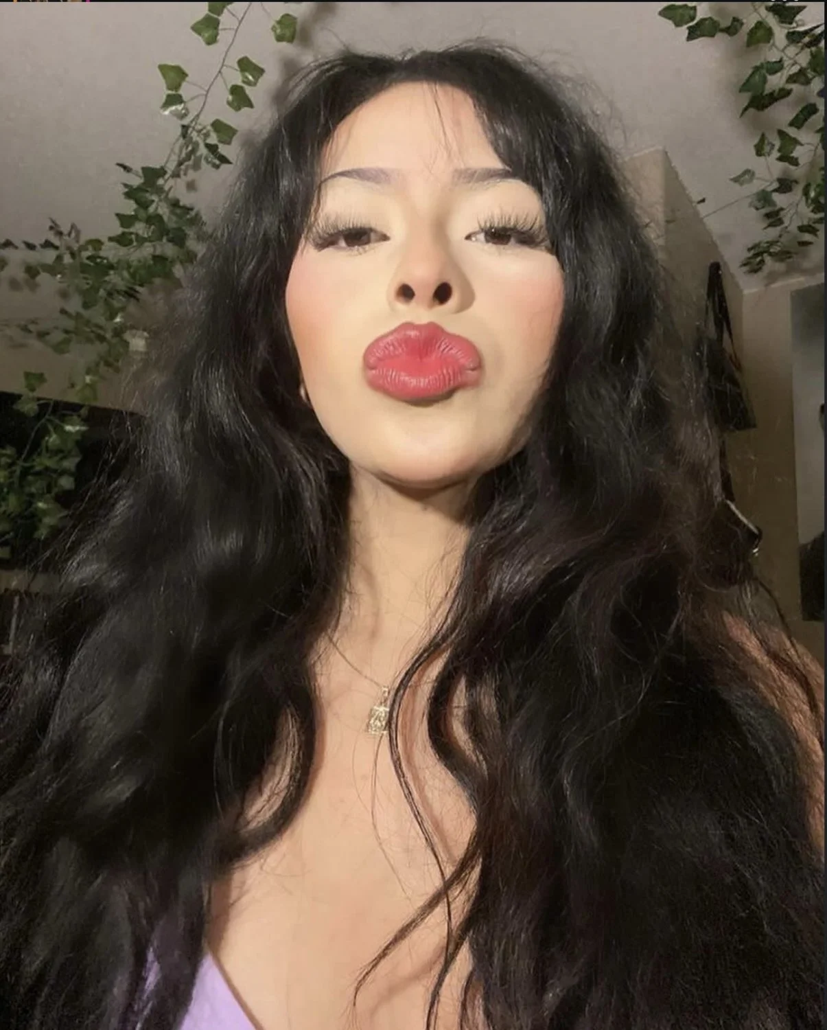 Thick Latina slut Monse image 11