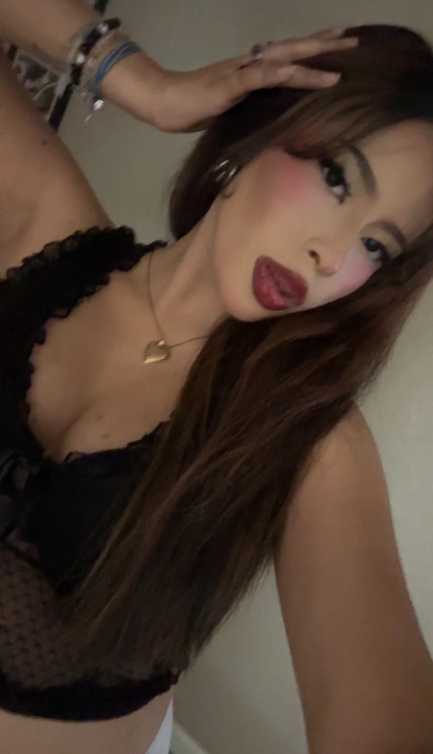 Thick Latina slut Monse image 20