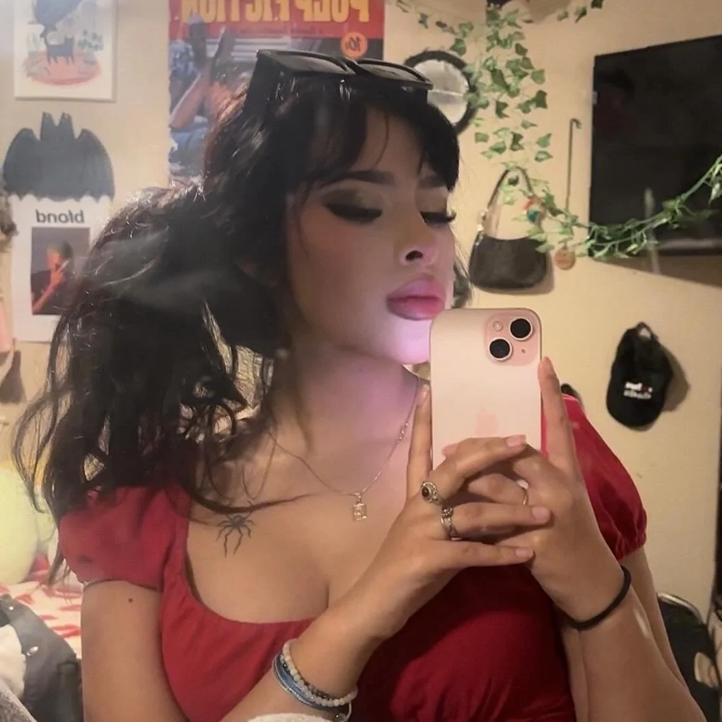 Thick Latina slut Monse image 5