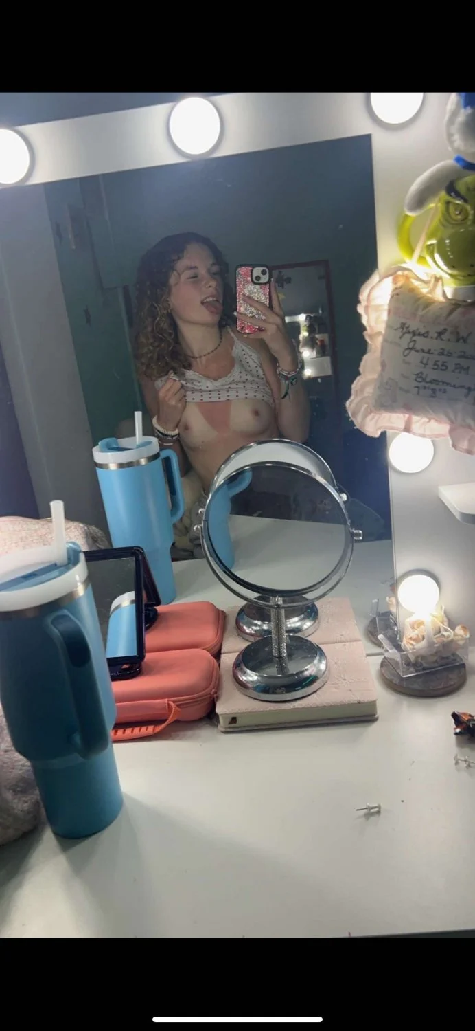 18 year old whore Alexis image 4