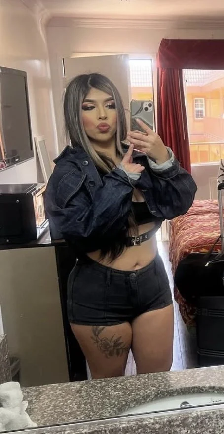 Homies slut gf begging for it she a baddie latina image 6