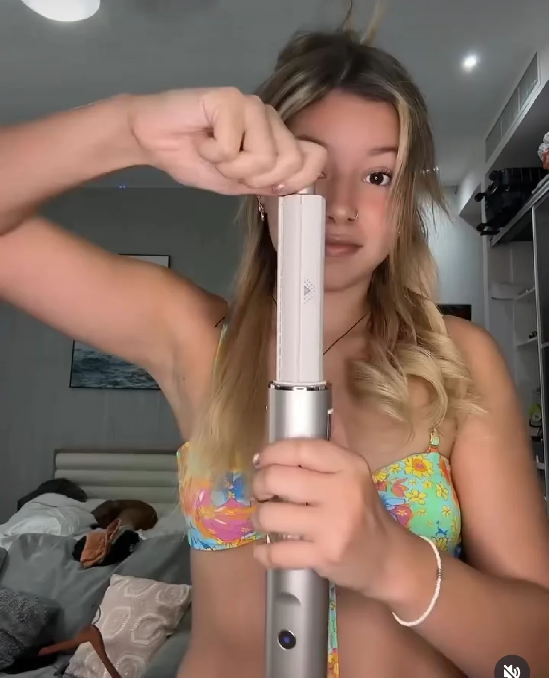 Me vuelve loco esta pendeja panameña youtuber Miel Ambar image 5