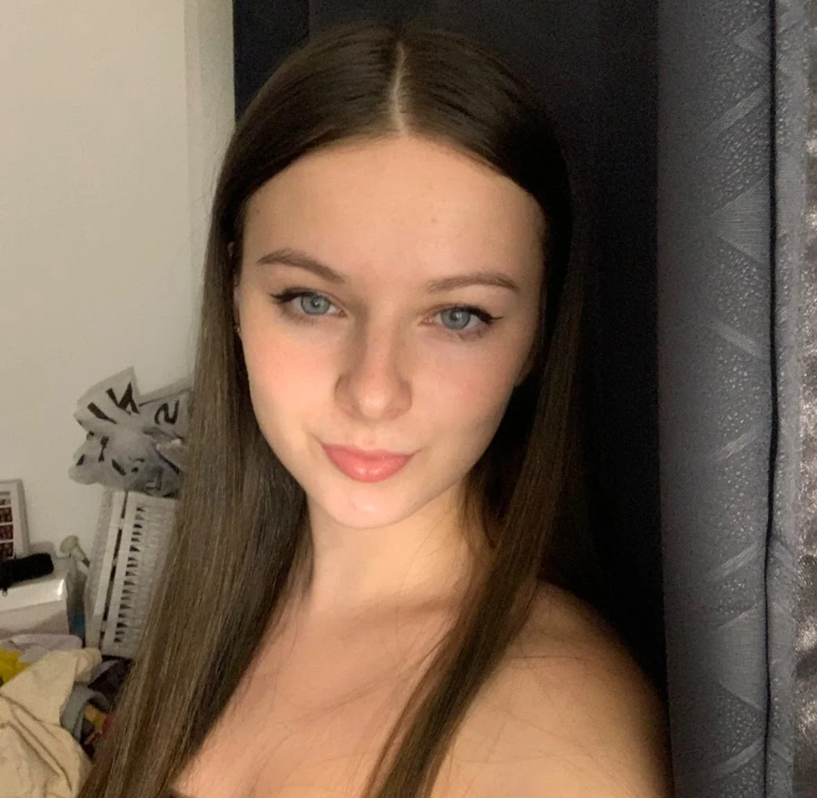 Slutty Girlfriend main image
