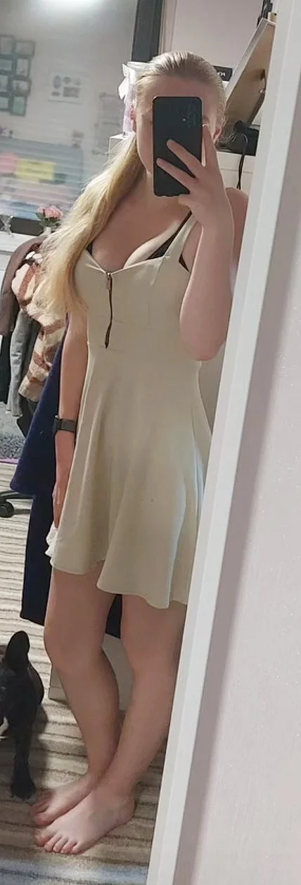 German Slut M. image 6