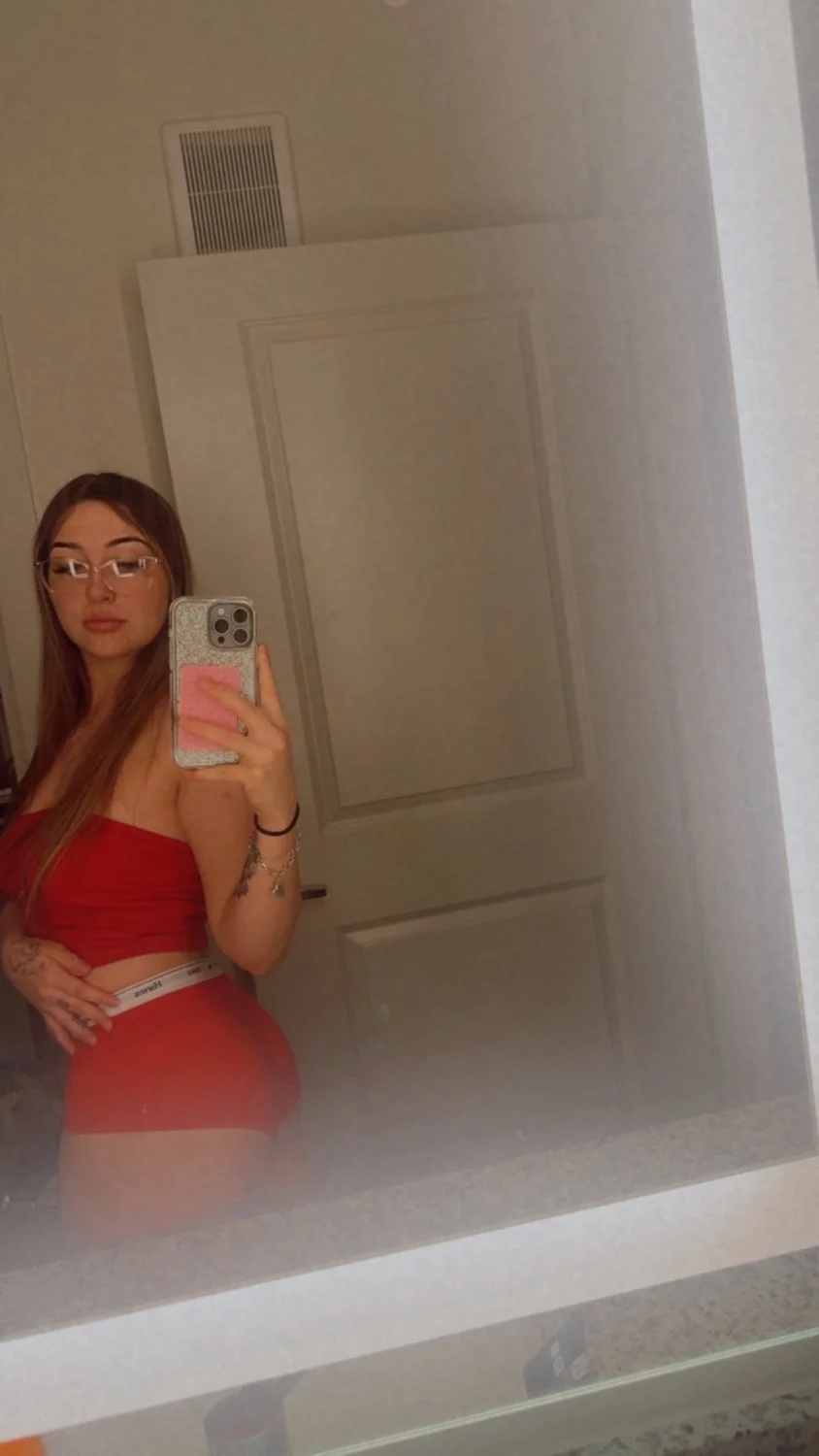 K Y image 3