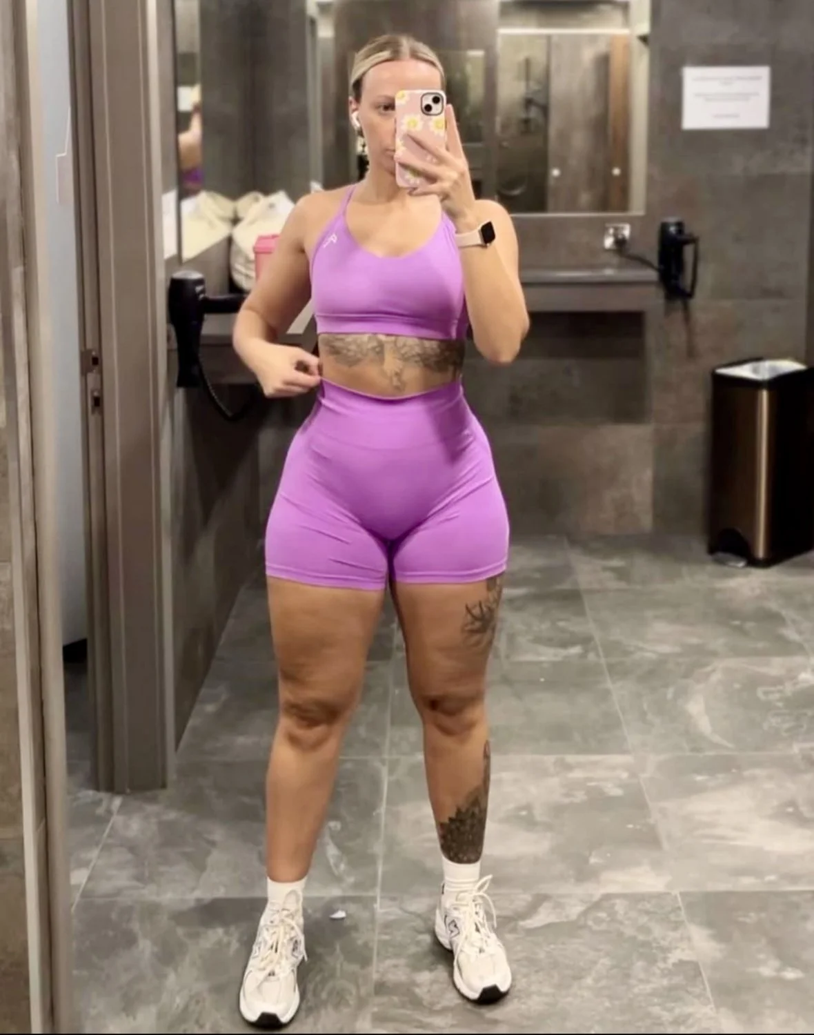 Gorgeous non nude amateur gym girl show her incredible body image 2