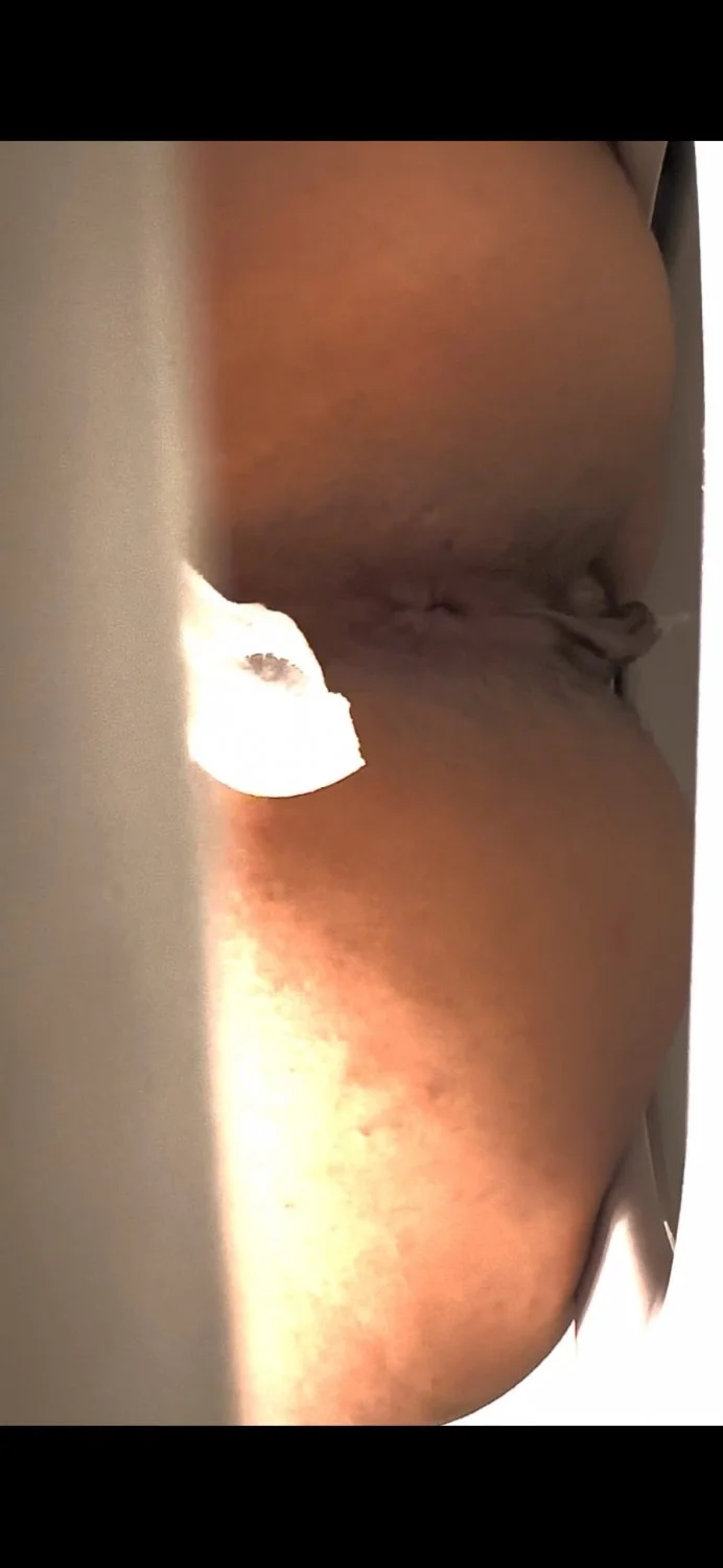 Big booty Latina winking that asshole for daddy image 3