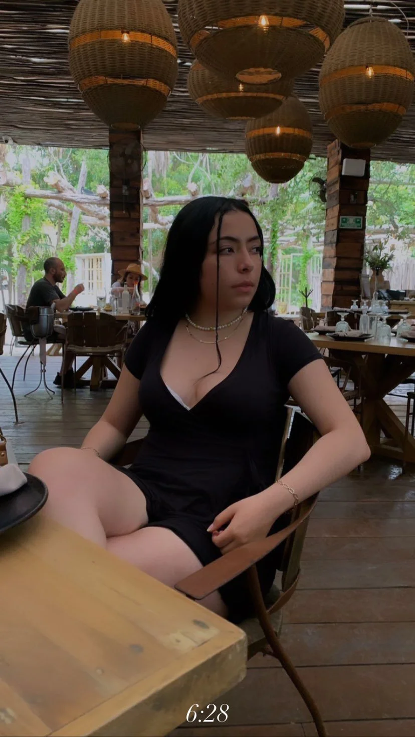 Elisa puta de 21 años exhibida por seguidor image 28