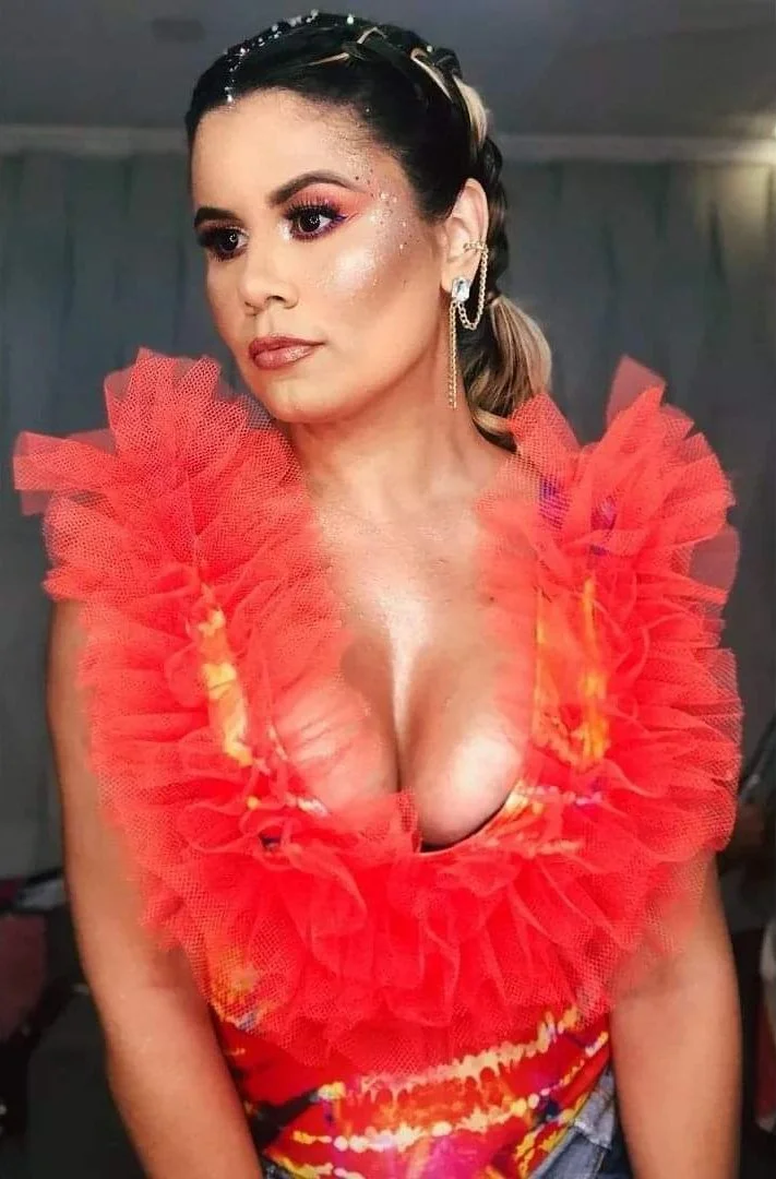 Alînē Rēïs Loirinha Linda image 2