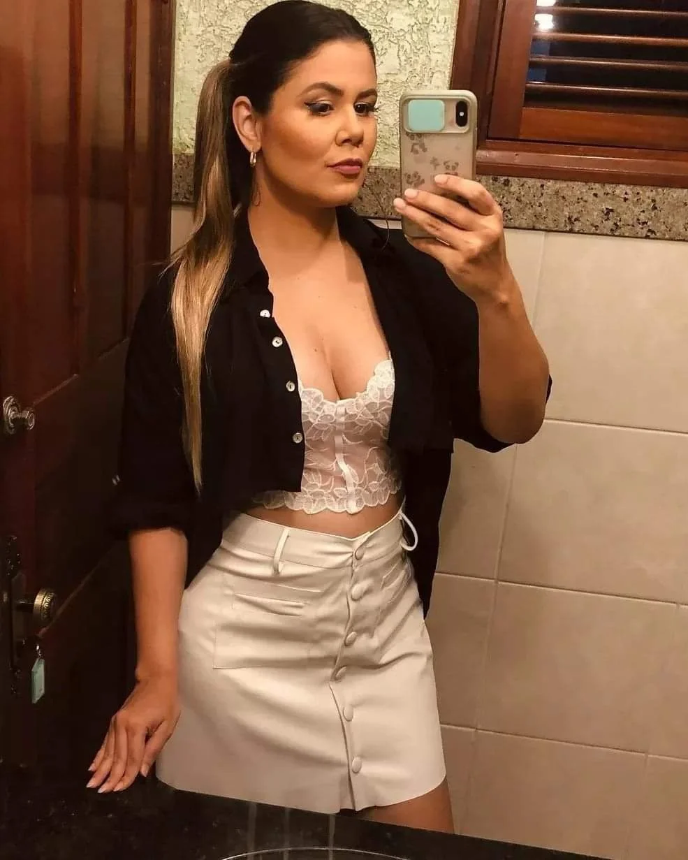 Alînē Rēïs Loirinha Linda image 30