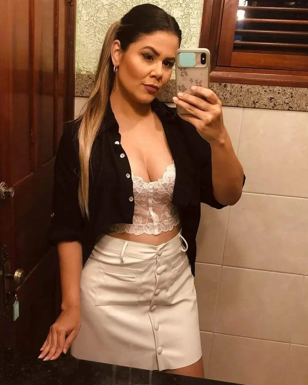 Alînē Rēïs Loirinha Linda image 31