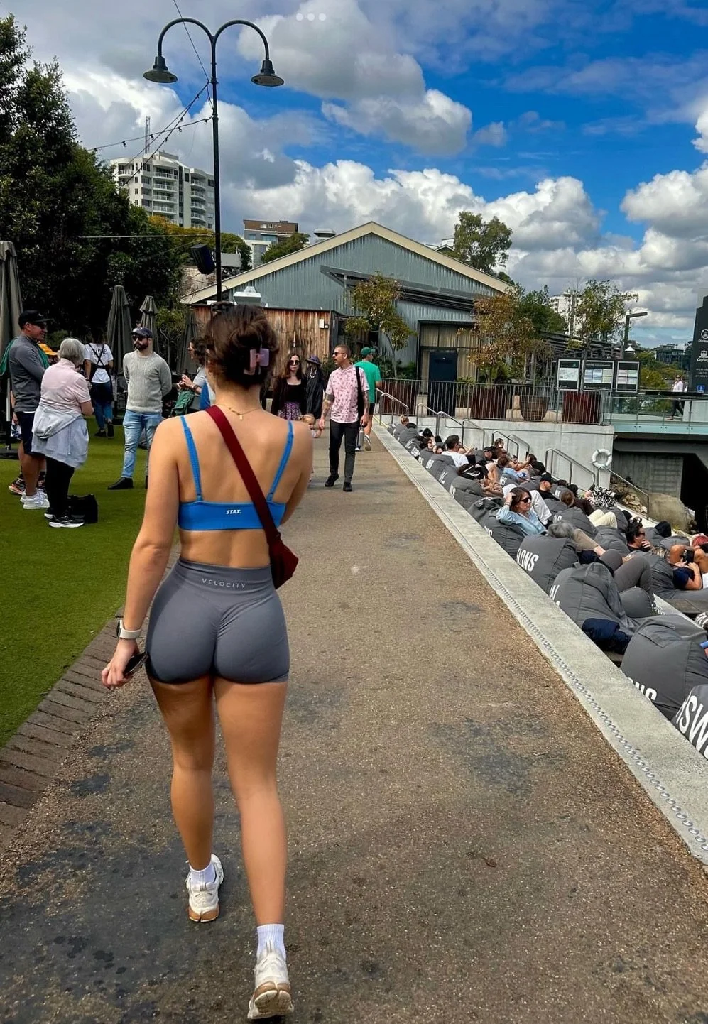 Chloe wants to show you her big thick ass image 7
