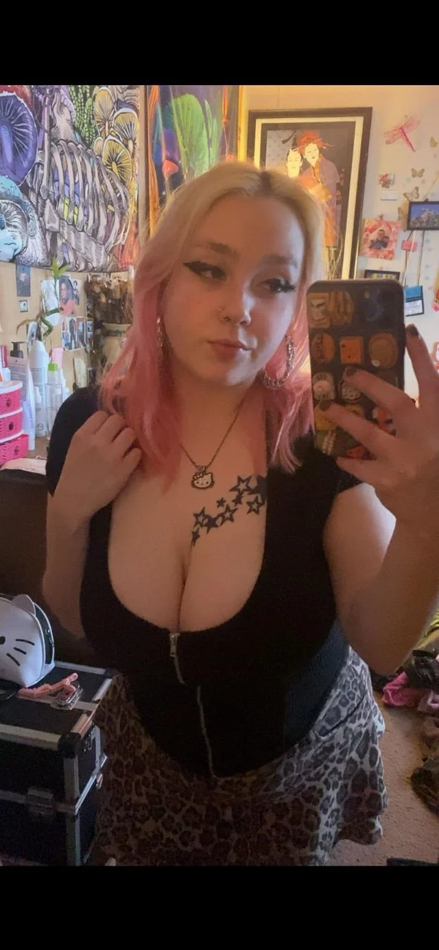 Just a desperate lil slut thirsty for your attention image 2