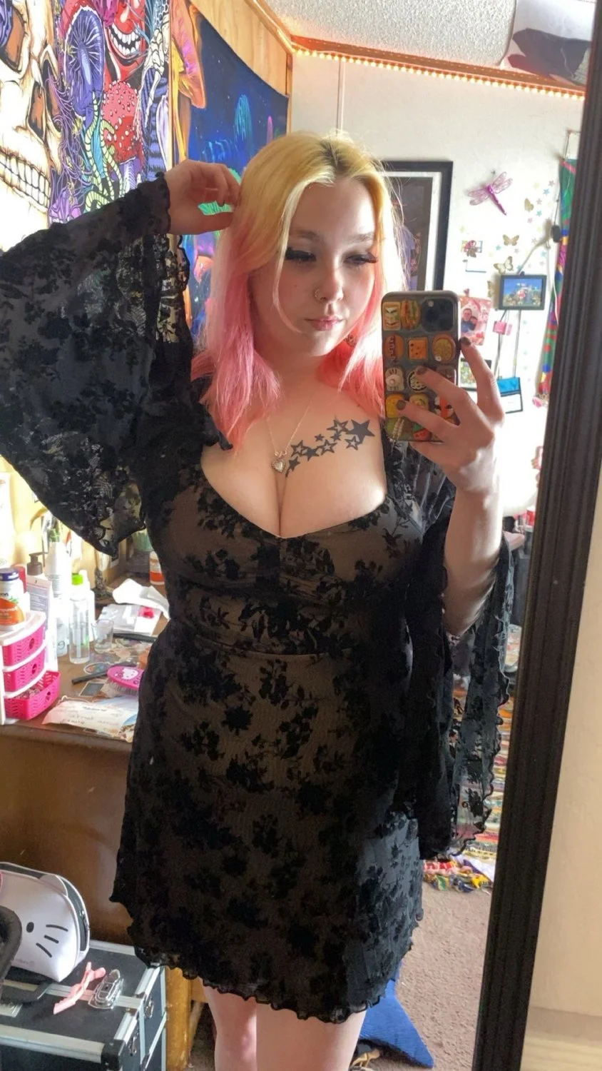Just a desperate lil slut thirsty for your attention image 26