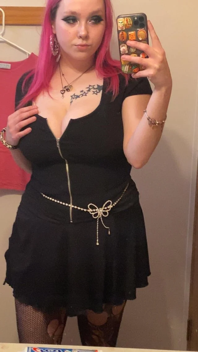 Just a desperate lil slut thirsty for your attention image 8