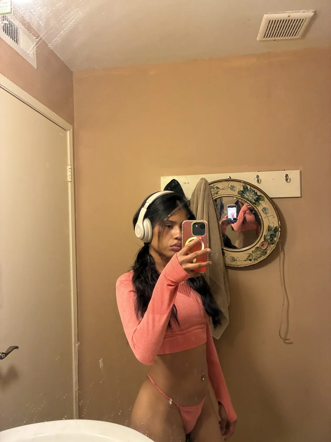 Latina Loves To Show Her Beautiful Body image 4