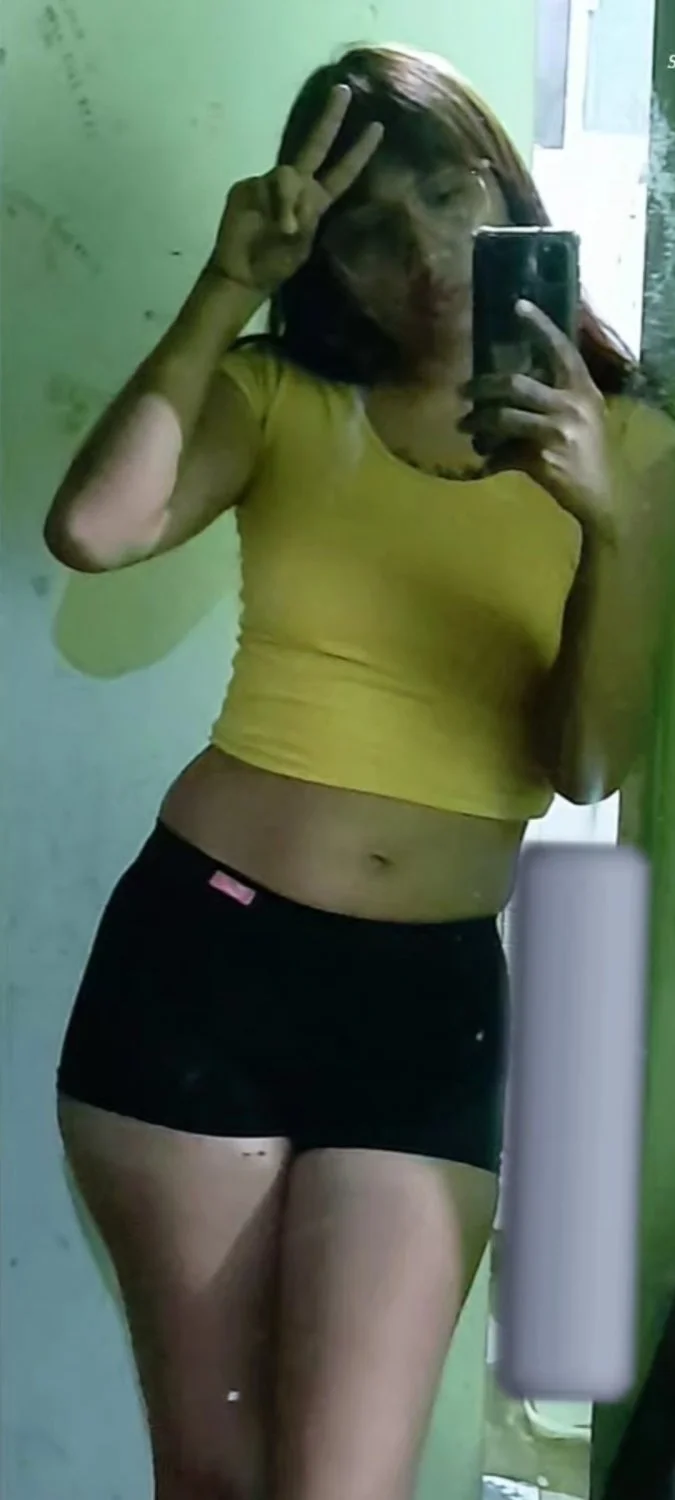 Girl Putita morena flakita y sexy image 21
