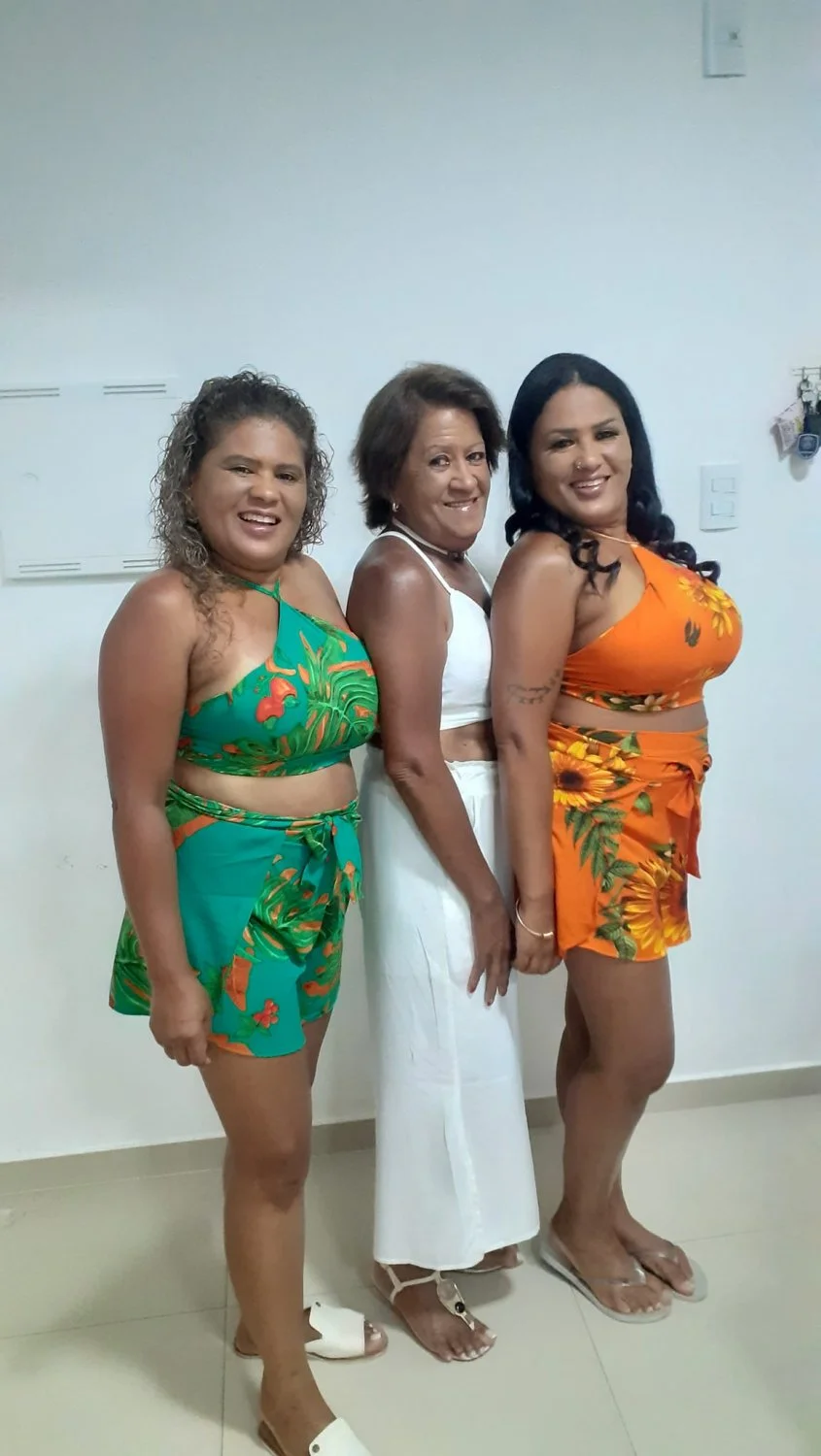 Seria lindo esse filhão comendo gostoso a buceta da mãe com o pai assistindo. image 11