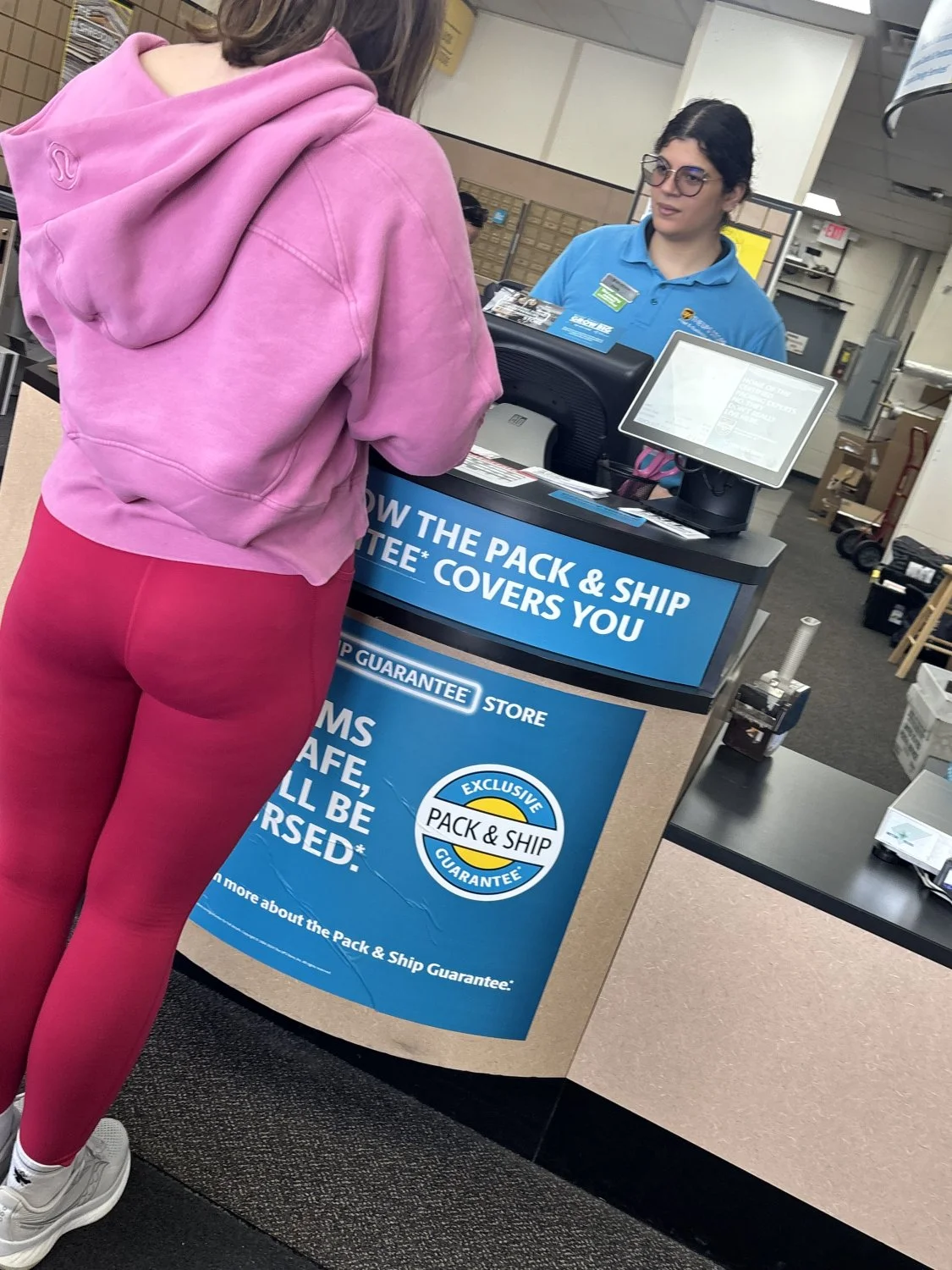 Pink leggings booty image 7