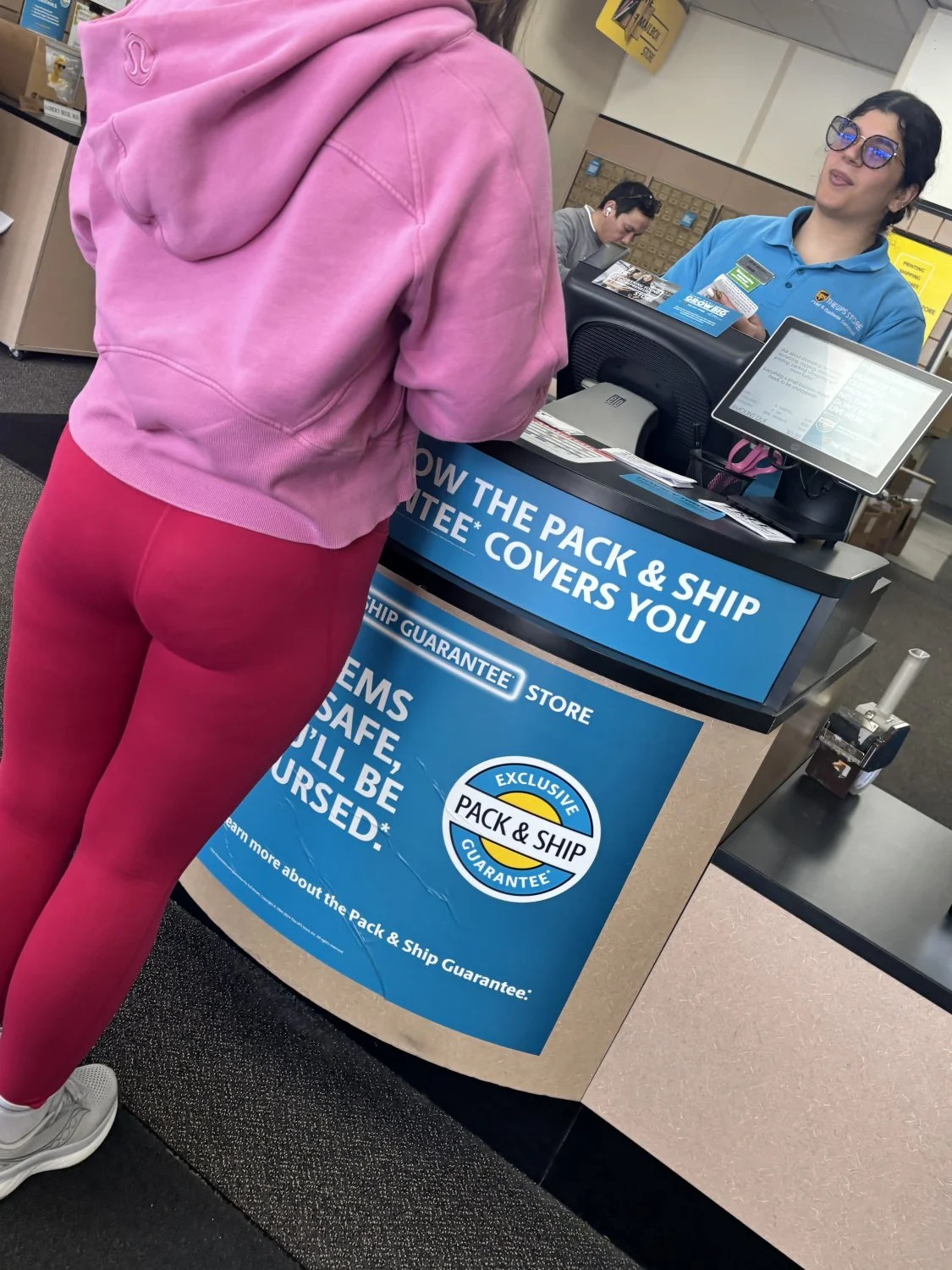 Pink leggings booty image 9