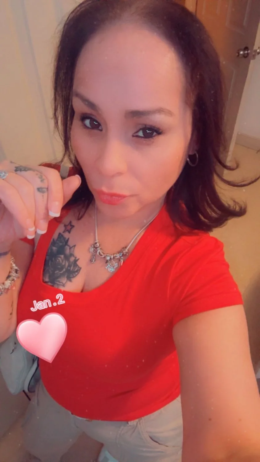 4'10" Dominican 🇩🇴 Milf from CT with a big appetite 🍆 image 16