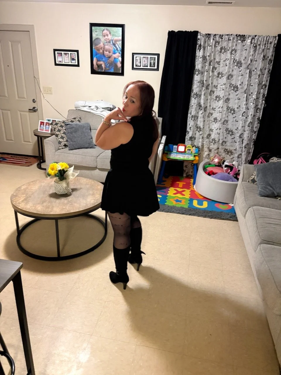 4'10" Dominican 🇩🇴 Milf from CT with a big appetite 🍆 image 6