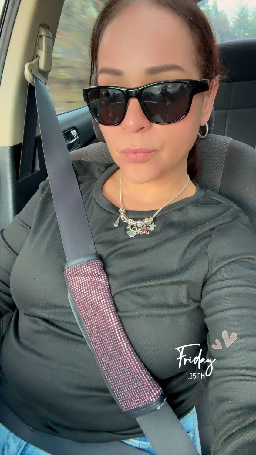 4'10" Dominican 🇩🇴 Milf from CT with a big appetite 🍆 image 9