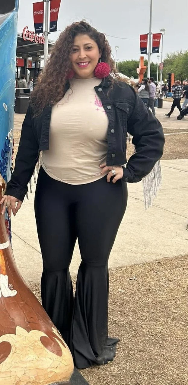 Would y’all smash this thick Latina milf? image 14