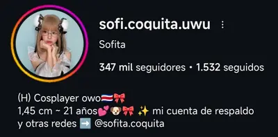 Sofi buenísima cosplayer petite masturbación doble penetración cover image
