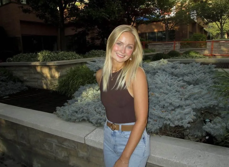 Jess likes cock image 3
