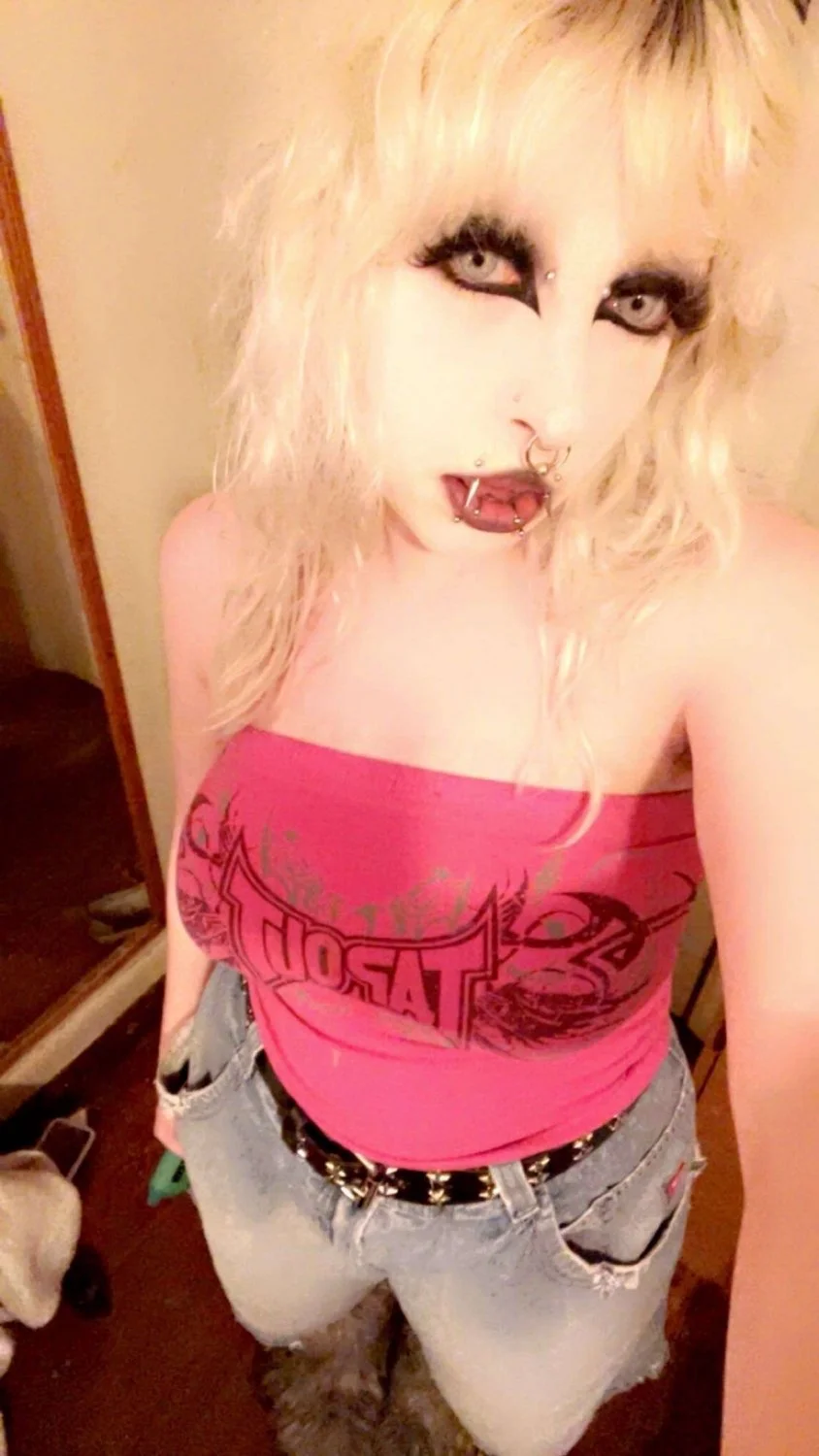 Reupload part 1 emo slut my eyes only leaks image 20