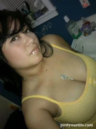 Some sexy boobies 🥵🔥 image 3