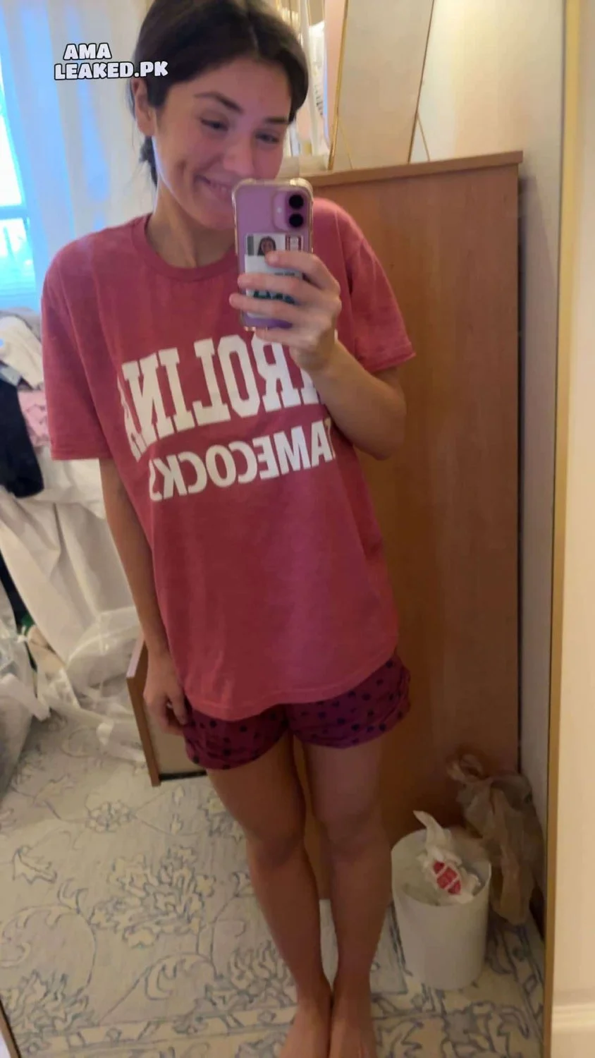 USC babe loves showing off image 33