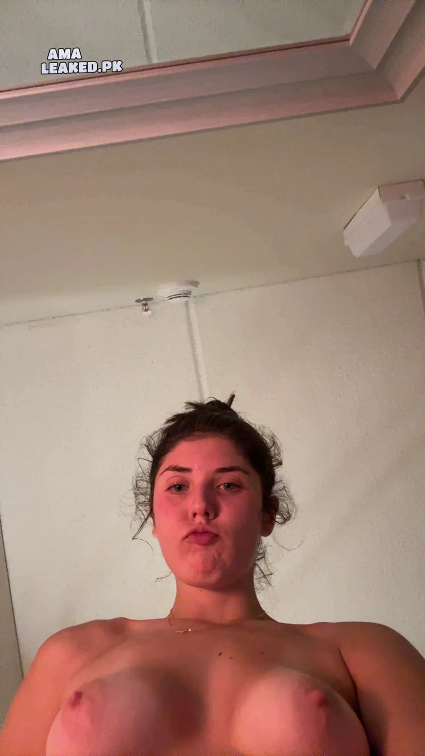 USC babe loves showing off image 41