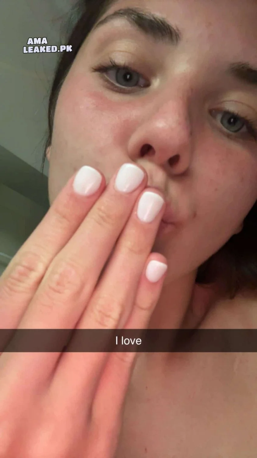 USC babe loves showing off image 8