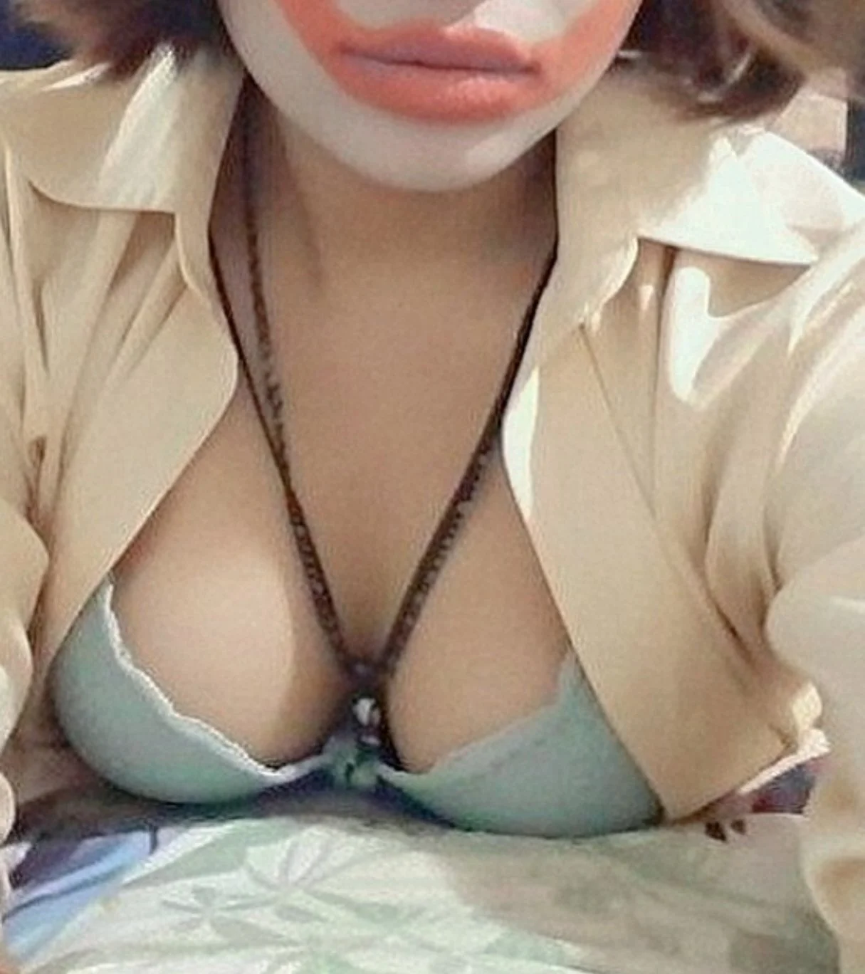 Seguidor cornudo nos entrega a su ex y sus tetas image 13