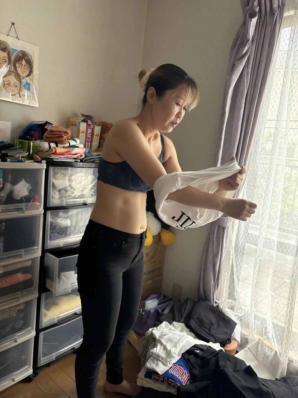 Sexy Japanese MILF Miho image 32