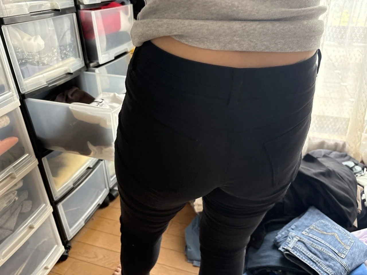 Sexy Japanese MILF Miho image 33