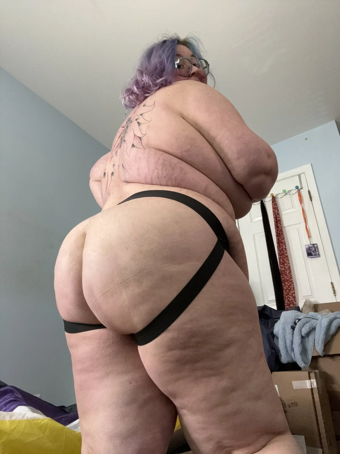 Big nerdy bbw slut lynxiesquishy image 16