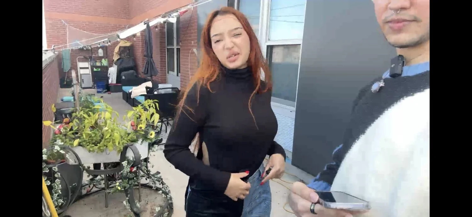 Más de la putita de khloe image 3