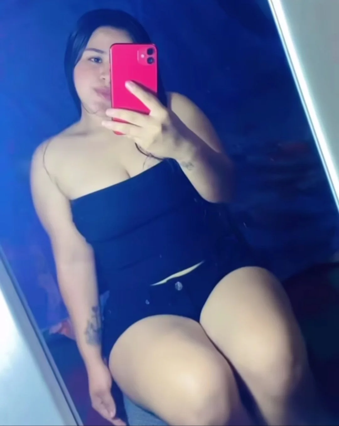 Thick mami latina image 11