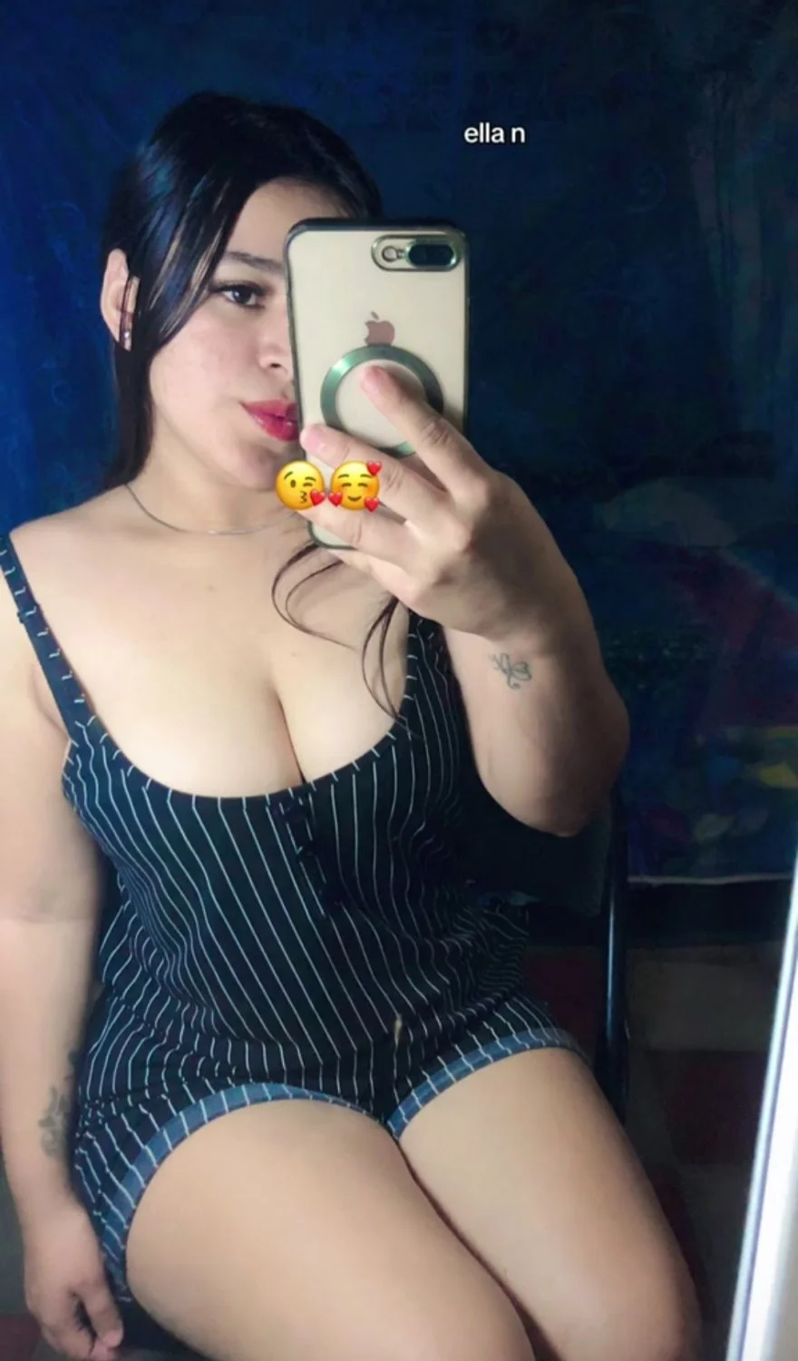 Thick mami latina image 4