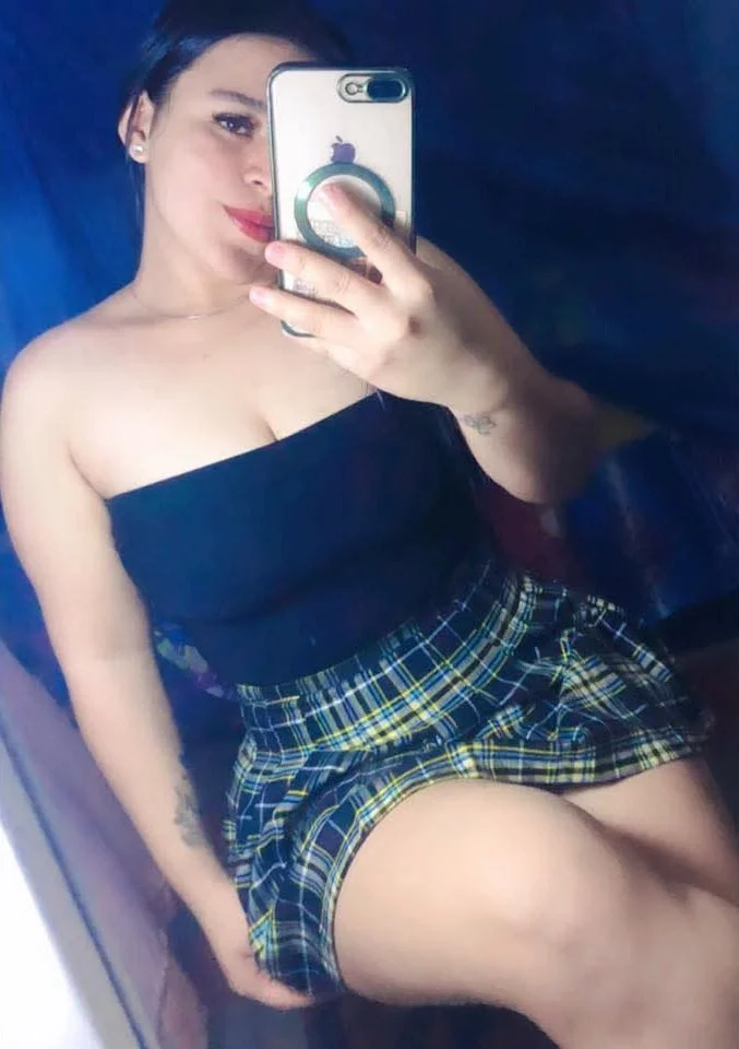 Thick mami latina image 7