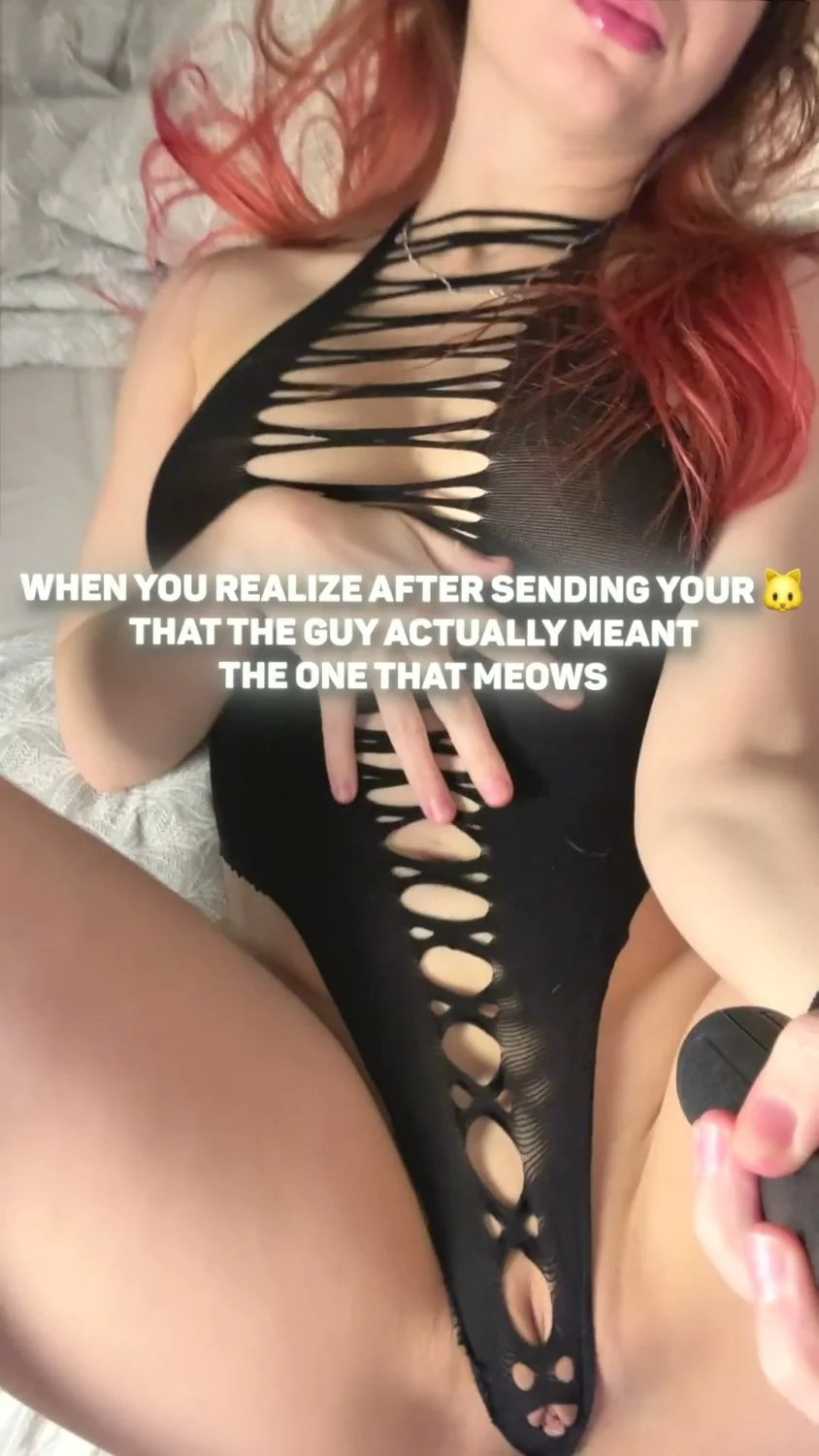 🔞 busty wet slut sucking dick shaved pussy nude 🍑💦 OF image 5