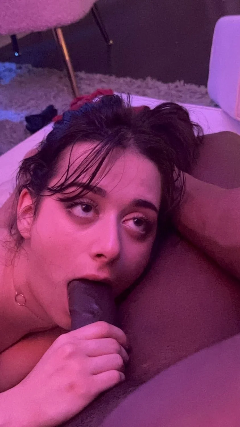 Rachel image 15