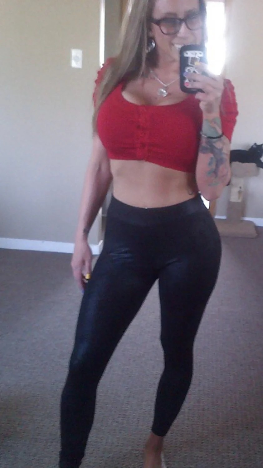 Hard body on this whore. This hag looks like she has partied pretty hard. That tight ass tho🤤🤤🔥🔥 image 24