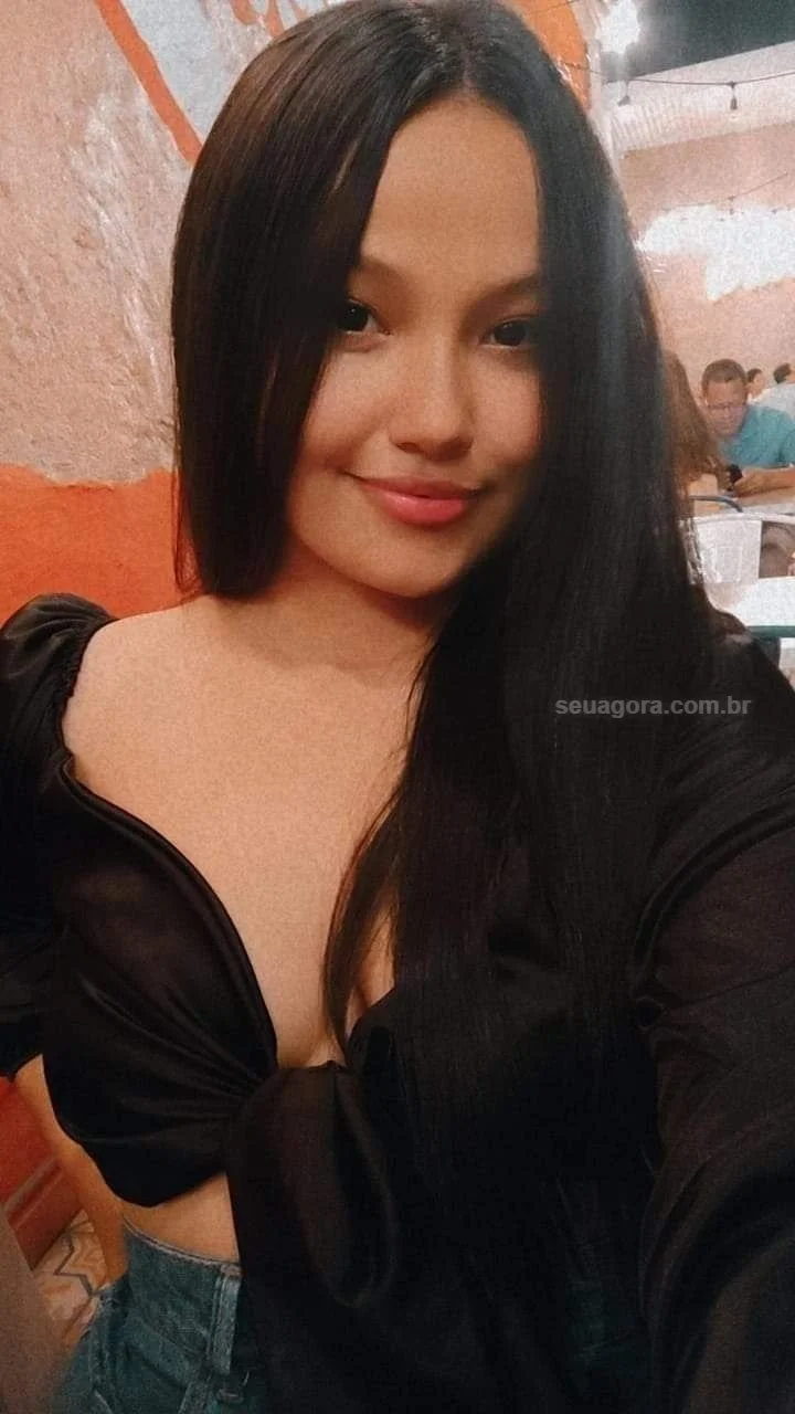 Novinha puta caiu na net depois de mandar nudes mostrando tudo image 2