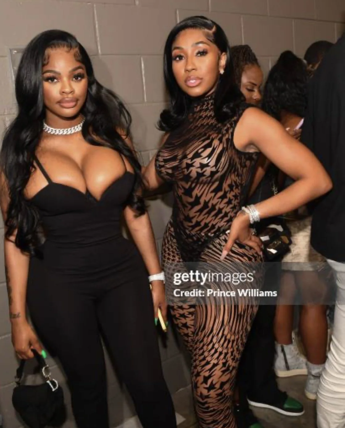 Uzi is soo lucky image 7