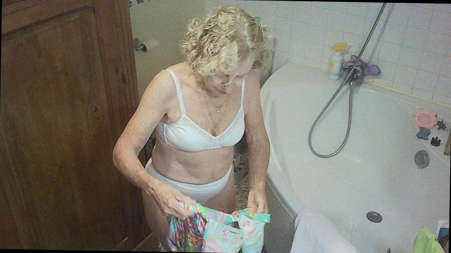 Cheating granny nurse Solange's innocent pics image 3